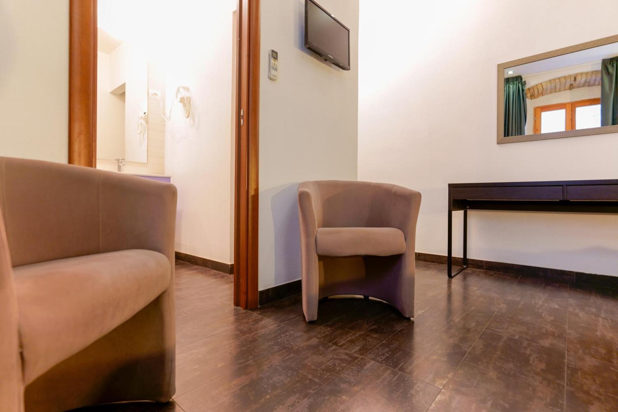 Hotel Il Palazz8 Iglesias Esterno foto