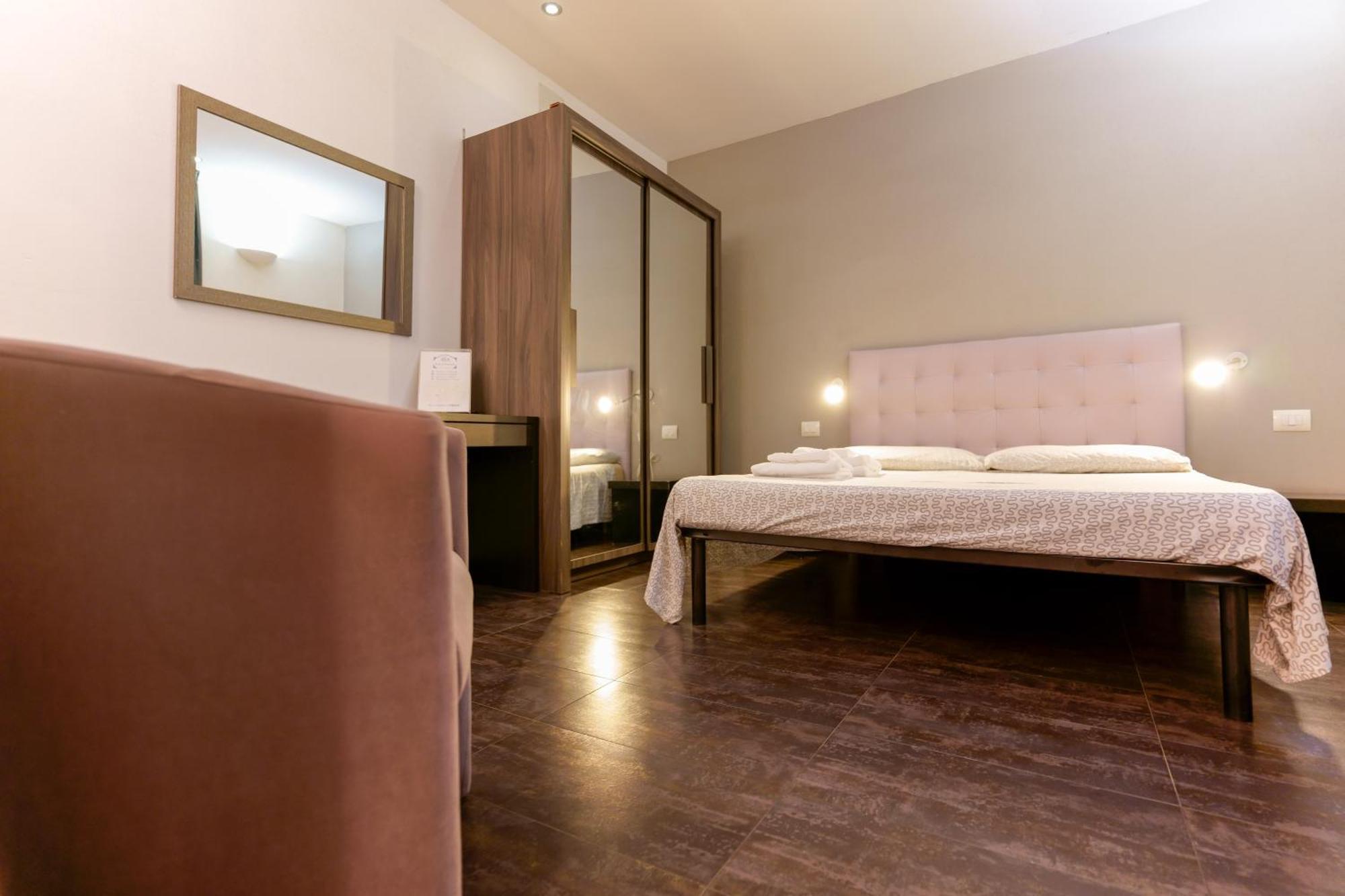 Hotel Il Palazz8 Iglesias Esterno foto