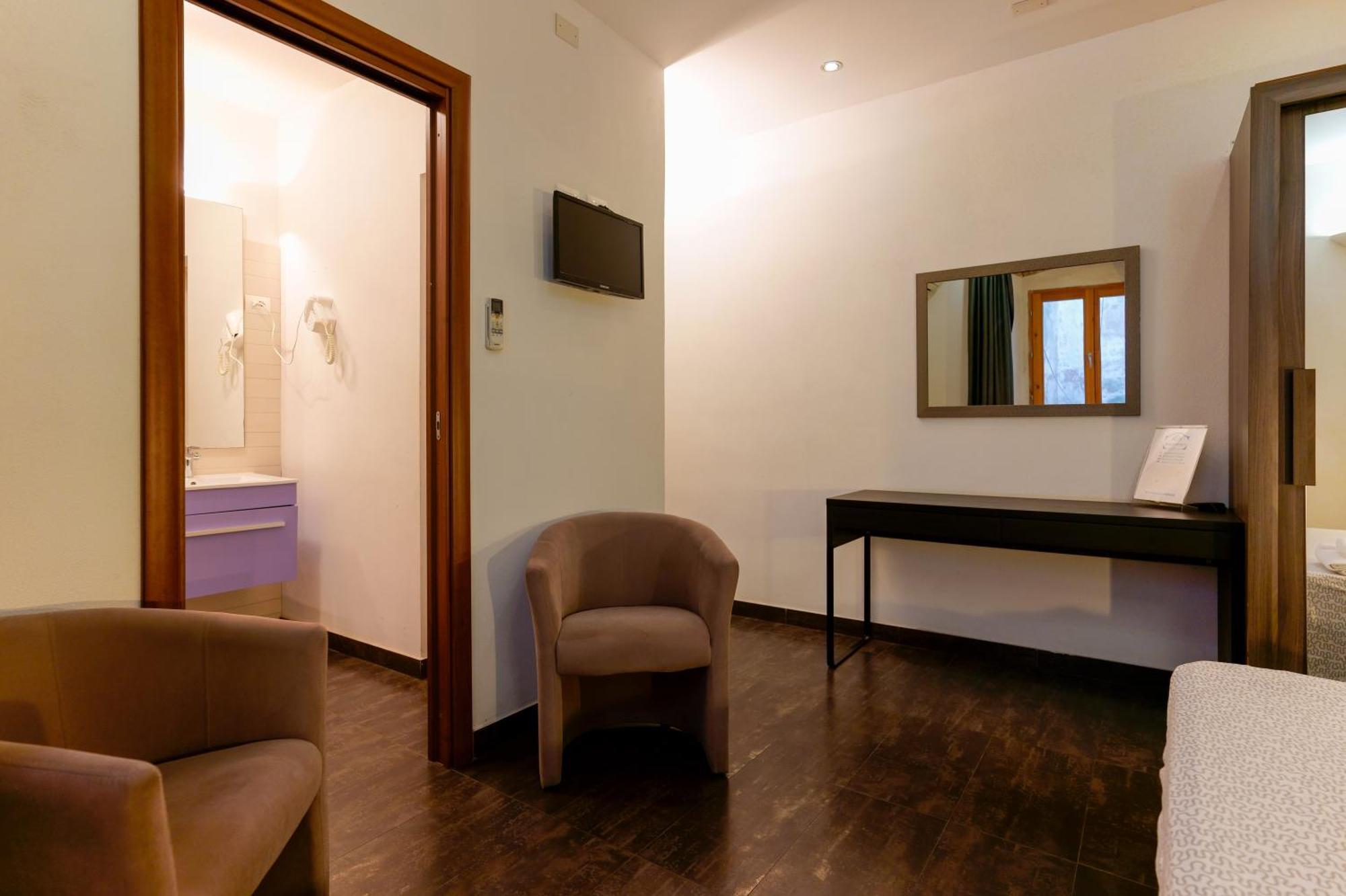 Hotel Il Palazz8 Iglesias Esterno foto