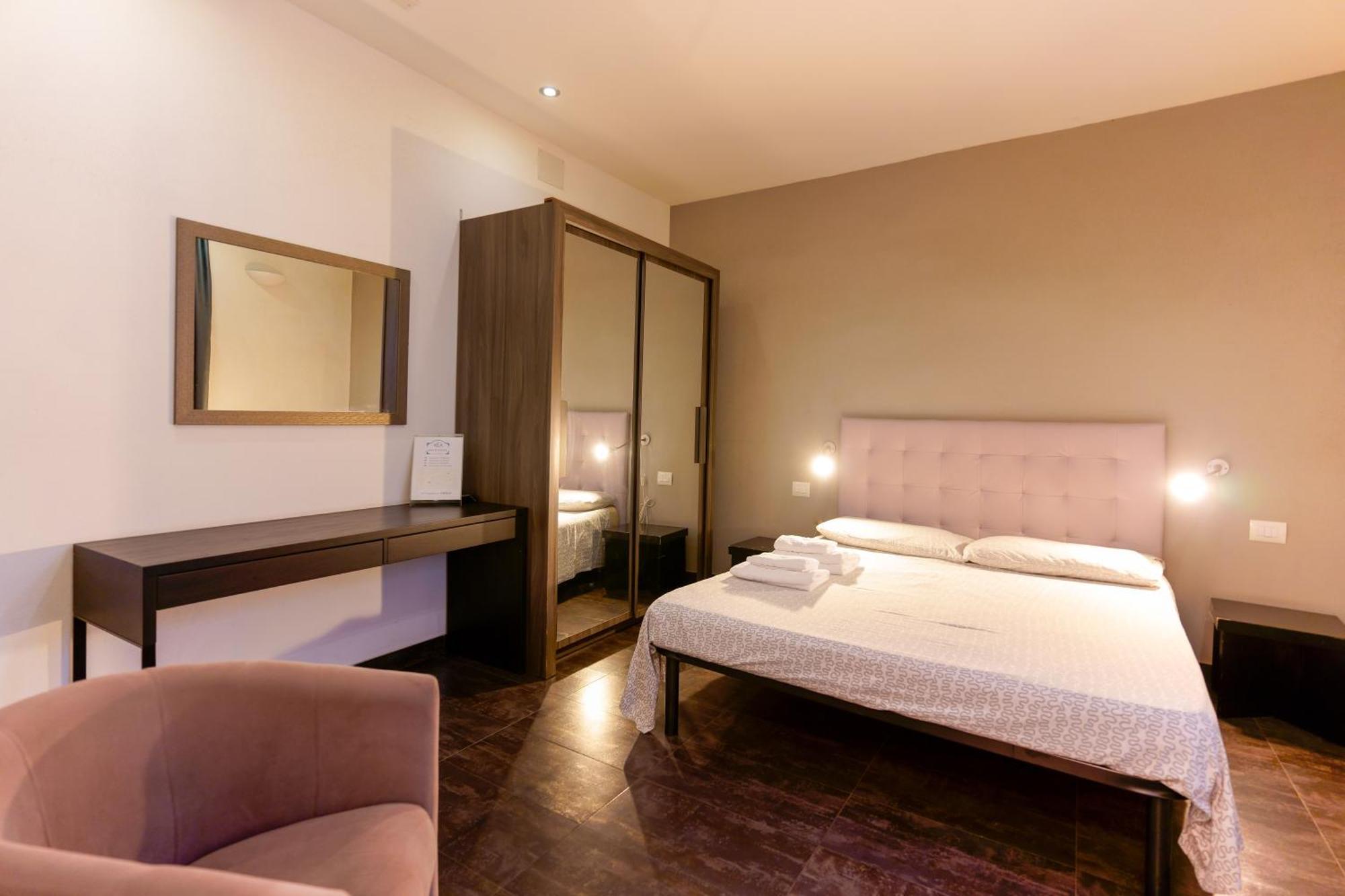 Hotel Il Palazz8 Iglesias Esterno foto