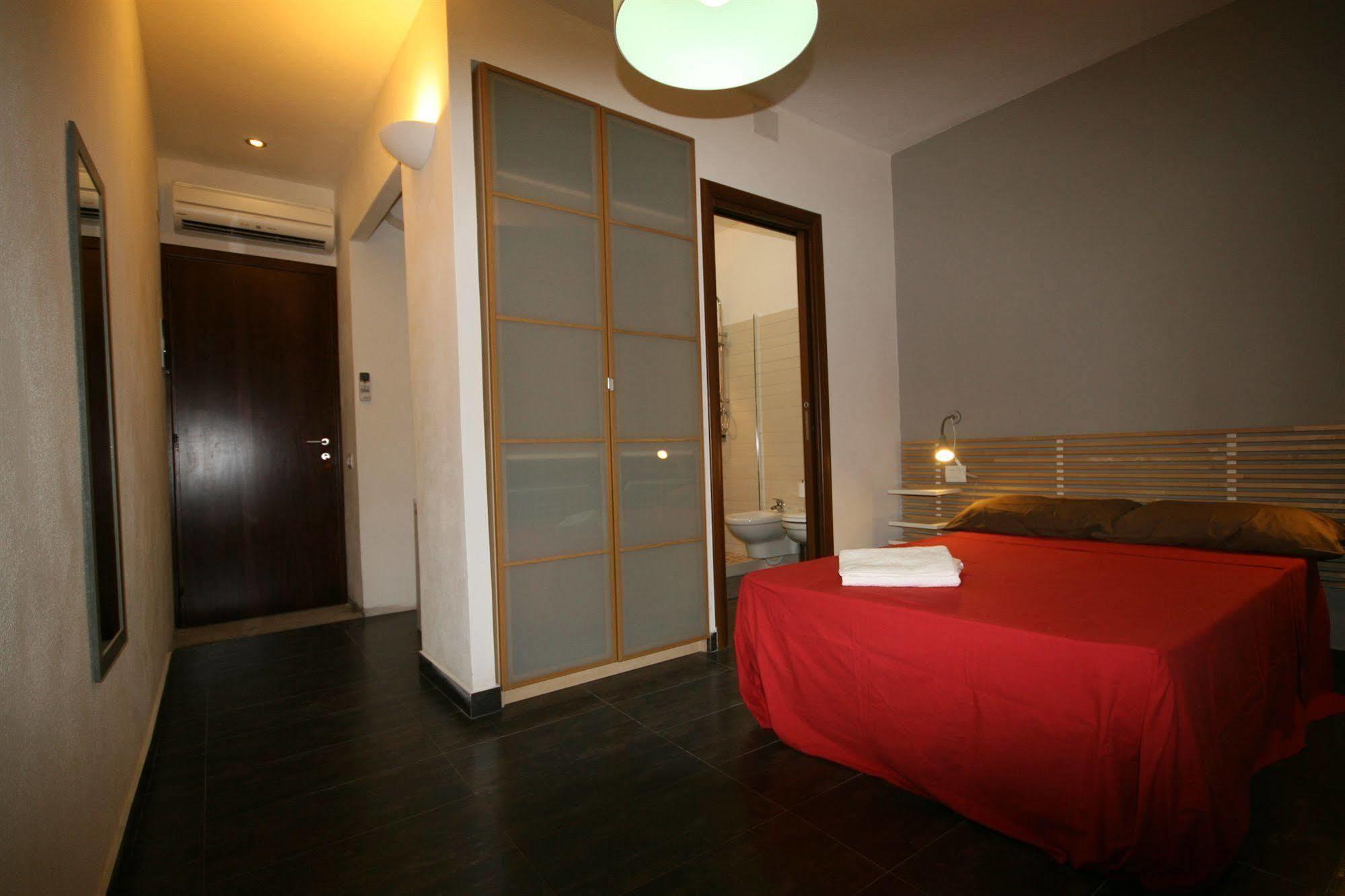 Hotel Il Palazz8 Iglesias Esterno foto